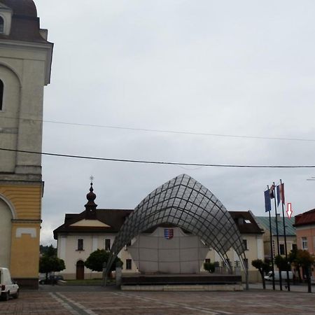 Turisticka Ubytovna Pri Slovenskej Restauracii Brezno Exterior foto