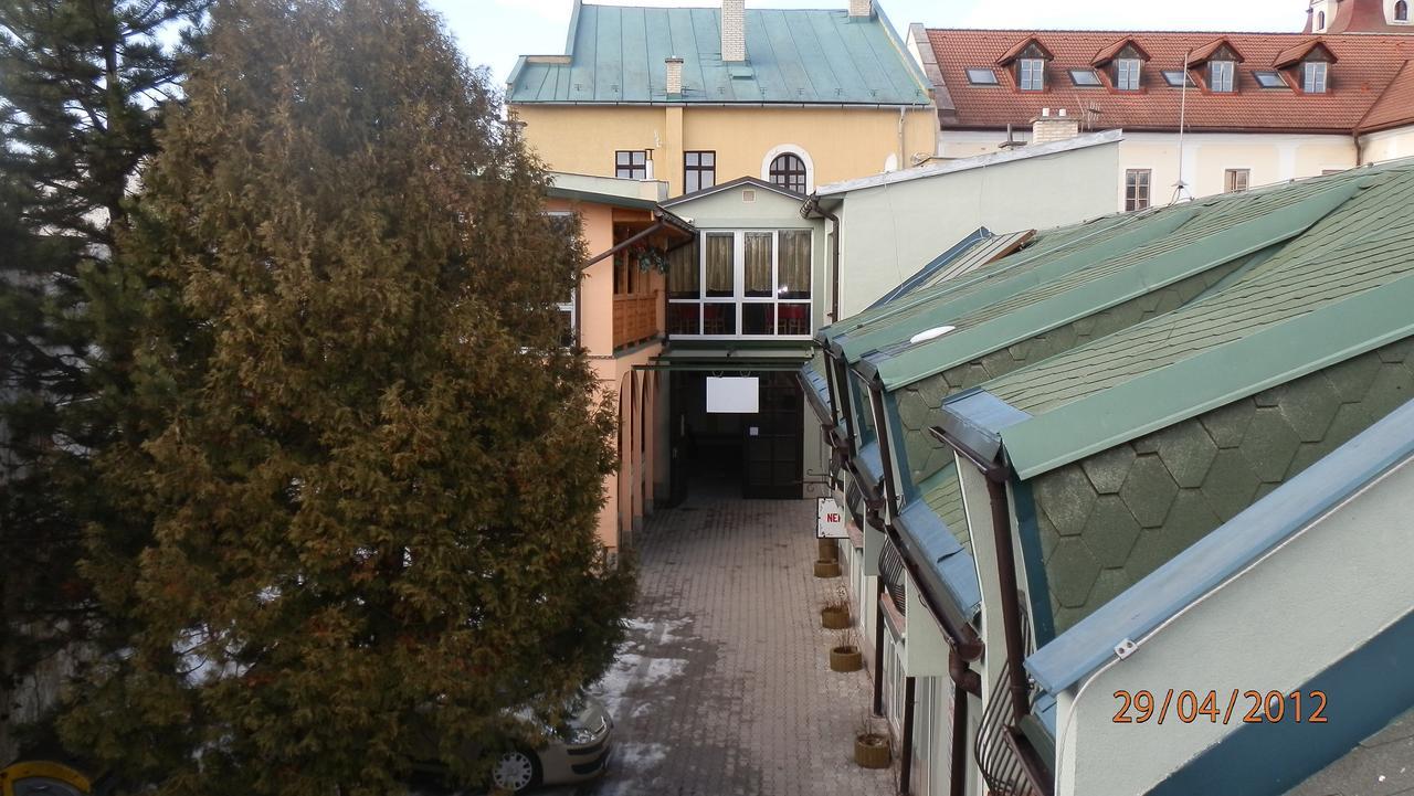 Turisticka Ubytovna Pri Slovenskej Restauracii Brezno Exterior foto